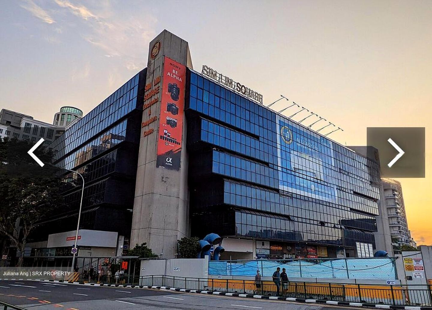 Sim Lim Square (D7), Shop House #453935551